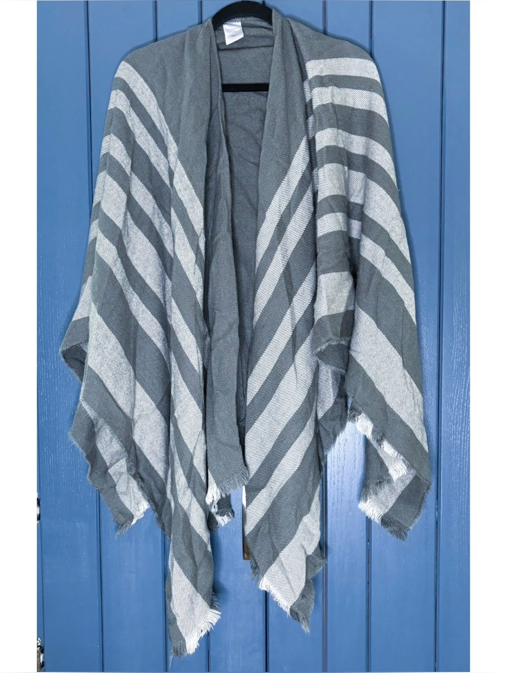 Payless Gray Striped Shawl with Fringe Trim Boho Hippie Peasant Indie Lagenlook